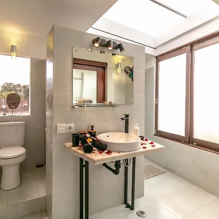 Promo Modern Seminyak Pvt Villa With Pool And Parking Exterior photo
